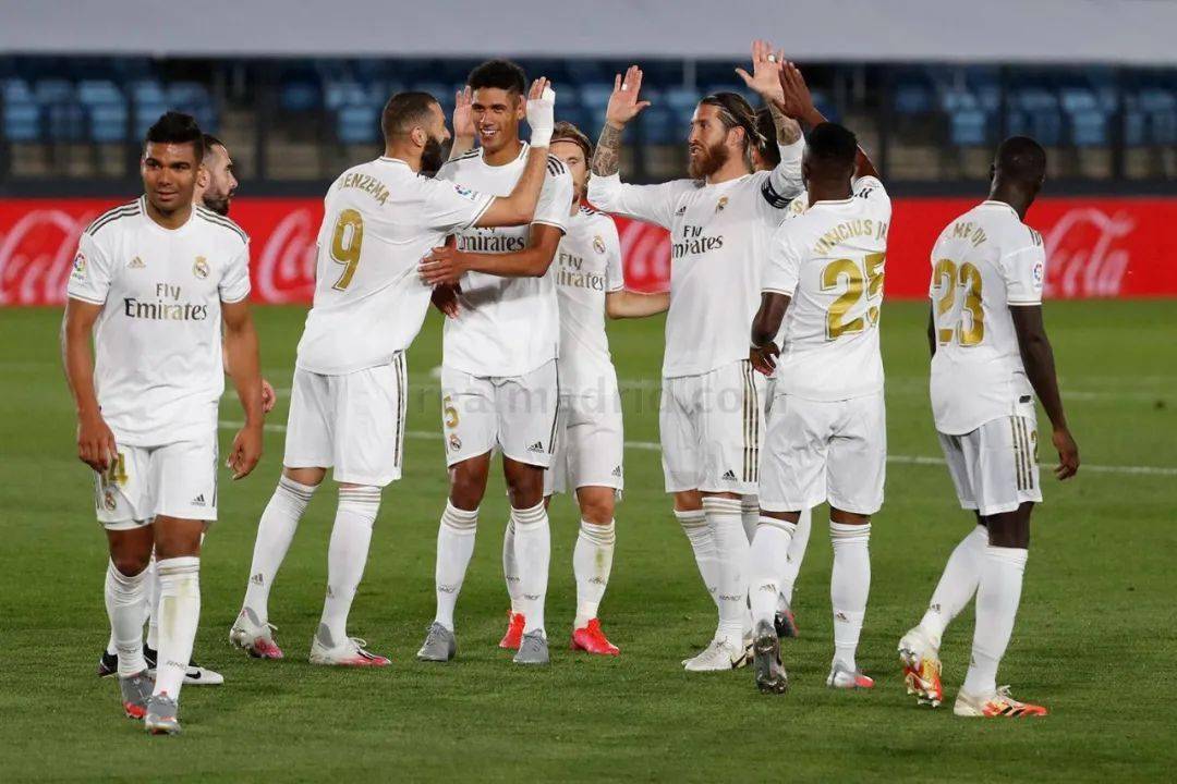 蓝桥六年未能取胜！阿森纳客战切尔西能否续写不败传奇（阿森纳六年未在蓝桥凯旋，客战切尔西还能延续不败吗？）