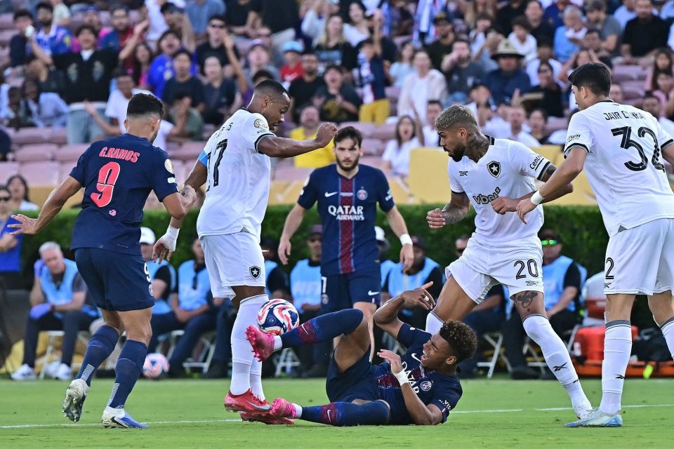 记者：埃德松经纪人不再谈续约，球员身价可能降至3000-4000万（曝埃德松续约停摆：经纪人叫停谈判，估值或跌至3000-4000万）