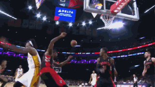 周定洋入围亚冠最佳球员，但因限薪令遭拒，欲重返欧洲或改身份寻求更高薪资。（周定洋跻身亚冠最佳候选，却因限薪遭拒，拟重返欧洲或改身份谋更高薪资）