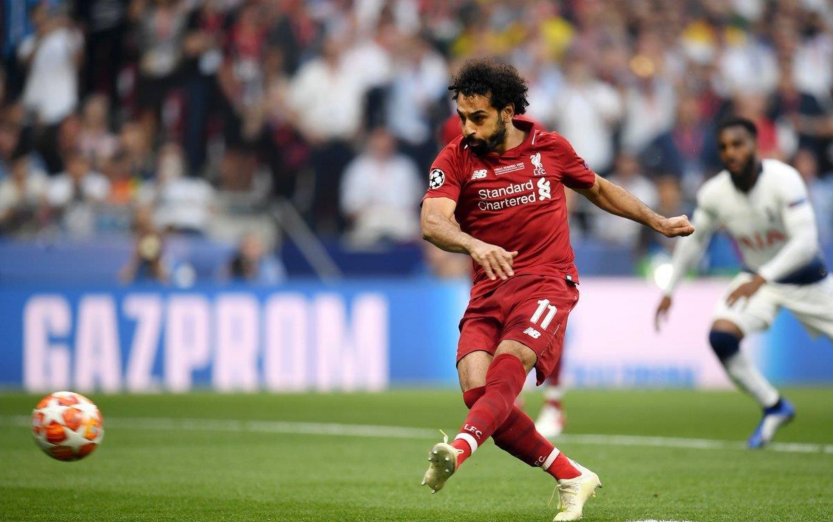 11球5助惊艳一赛季！王钰栋获2025年中超最佳青年球员（凭借11球5助的高光数据，王钰栋荣膺2025中超最佳青年球员）