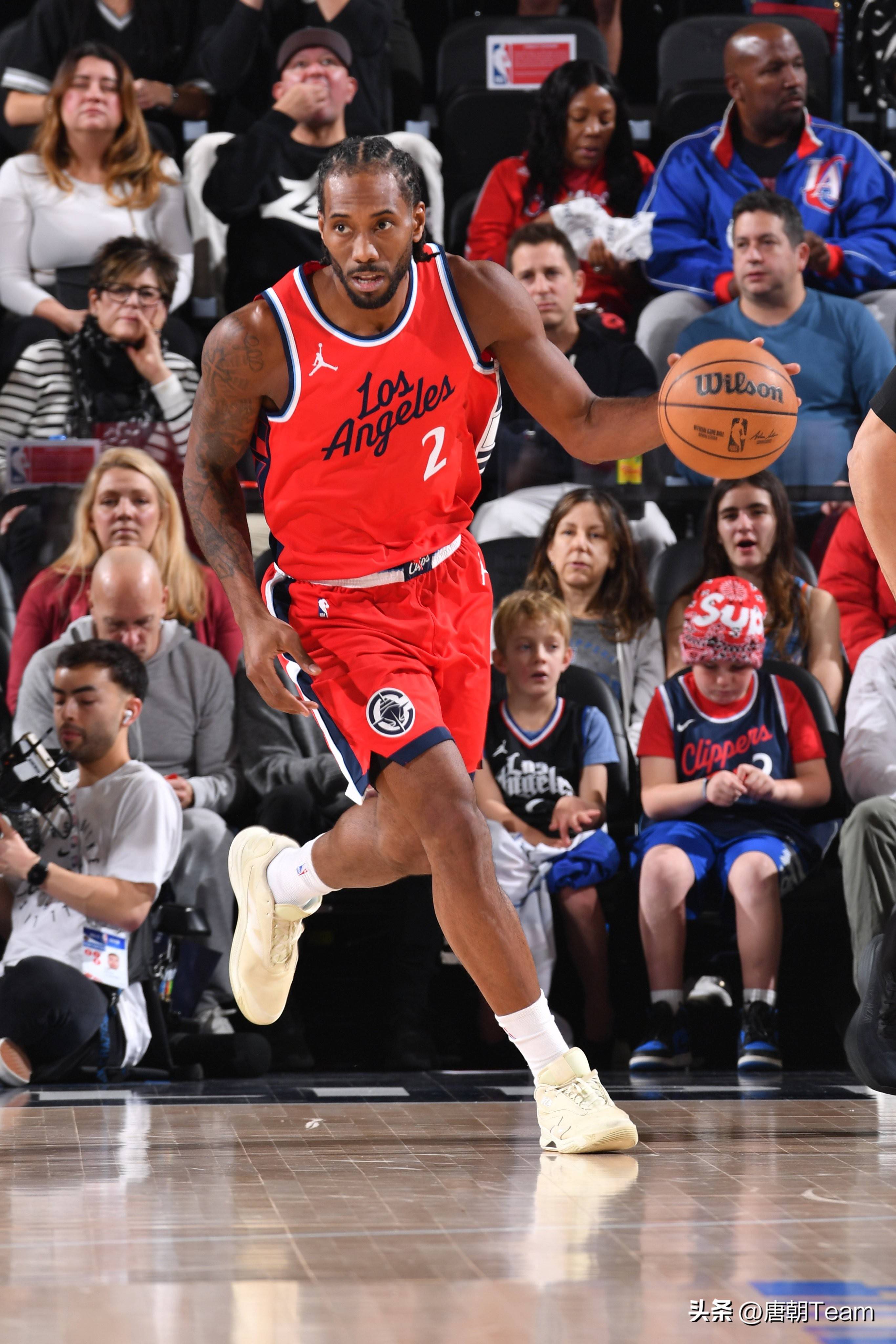 世预赛再出冷门，亚洲强队突然崩盘（世预赛再爆冷，亚洲强队意外崩盘）