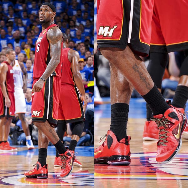 米利亚倒地后被布坎南用球近距离轰了一脚，骂布坎南后遭直红（米利亚倒地遭布坎南近距离砸球，口出恶言后直接染红）