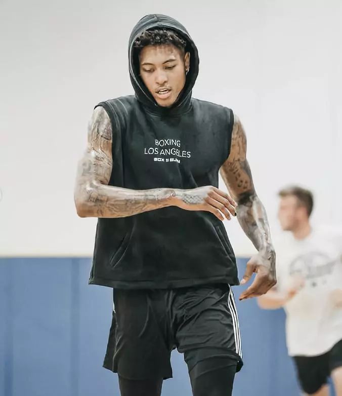 青木还是强啊！格林伍德上演梅开二度，本赛季各项赛事攻入13球（青木火力全开！格林伍德梅开二度，赛季进球已达13球）