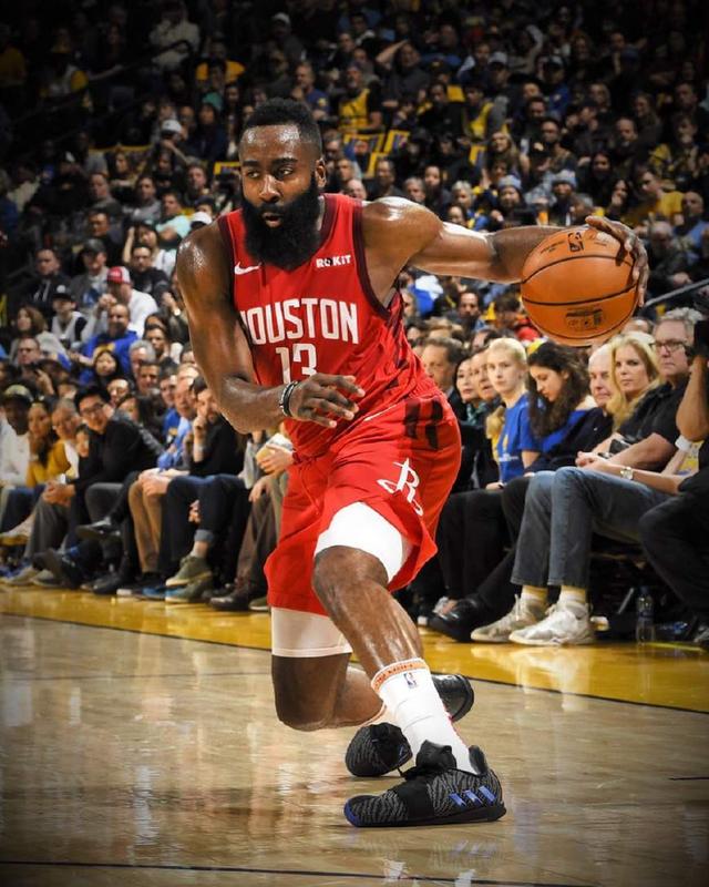 里瓦尔多专栏：如果离开皇马，阿隆索的理想去处是执教利物浦（里瓦尔多专栏：阿隆索若离开皇马，执教利物浦是最佳选择）